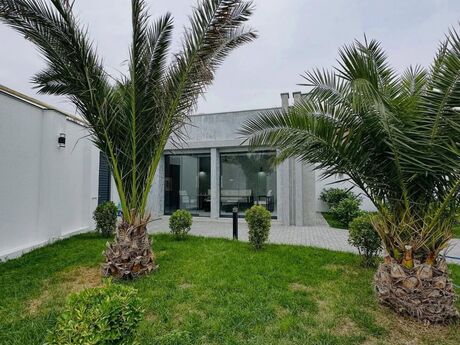4-комн. дом/дача - пос. Бильгях - 360 м²