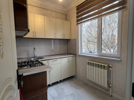 2 otaqlı köhnə tikili - Memar Əcəmi m. - 58 m²