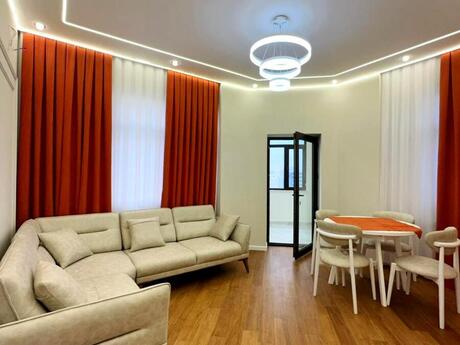 Elan №5803306 - Bakı, Şah İsmayıl Xətai m., 2 otaqlı, 75 m², 14/19 mərtəbə