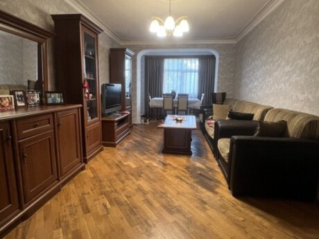 3 otaqlı köhnə tikili - Gənclik m. - 75 m²