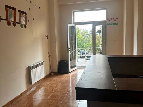 4-комн. офис - м. Низами - 142 м²