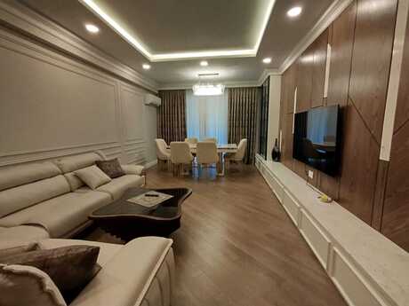 3-room new-build apartment for rent in Şah İsmayıl Xətai, 150 m², 1 800 AZN/mo, photo 4 / 12