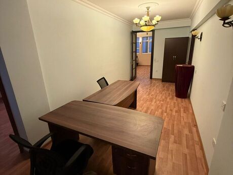 3 otaqlı ofis - Şah İsmayıl Xətai m. - 80 m²
