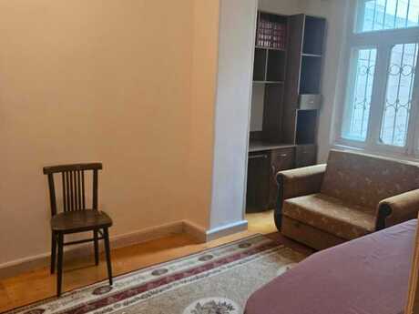 4 otaqlı həyət evi/bağ evi - Bakıxanov q. - 85 m²