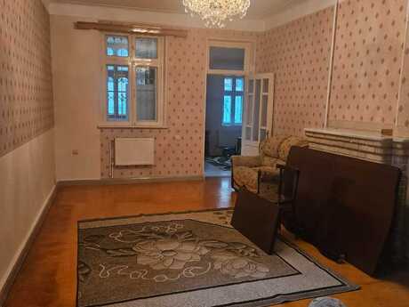 4 otaqlı həyət evi/bağ evi - Bakıxanov q. - 85 m²
