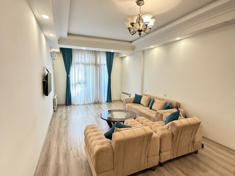 Elan №5804602 - Bakı, İçəri Şəhər m., 2 otaqlı, 70 m², 3/12 mərtəbə