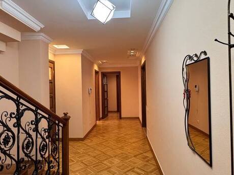 Kirayə 7 otaqlı mənzil, 250 m², Nizami: 1 500 ₼/ay 3