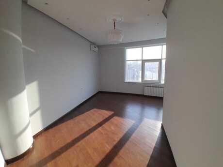 4 otaqlı yeni tikili - Sahil m. - 220 m²