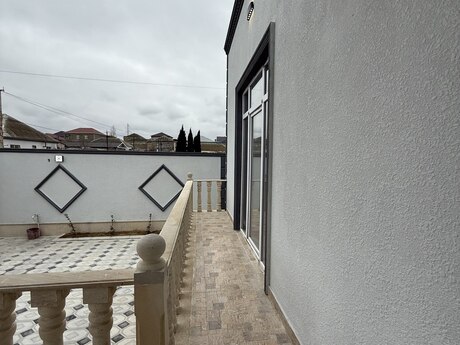 4 otaqlı həyət evi/bağ evi - Savalan q. - 147 m²