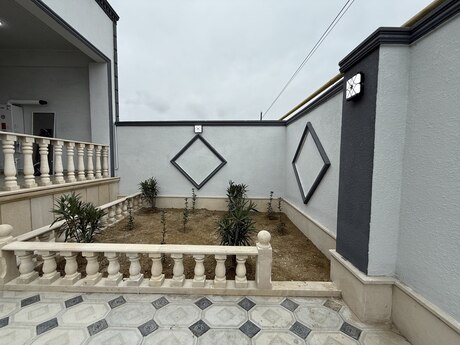 4 otaqlı həyət evi/bağ evi - Savalan q. - 147 m²