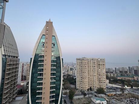 3 otaqlı yeni tikili - Elmlər Akademiyası m. - 150 m²