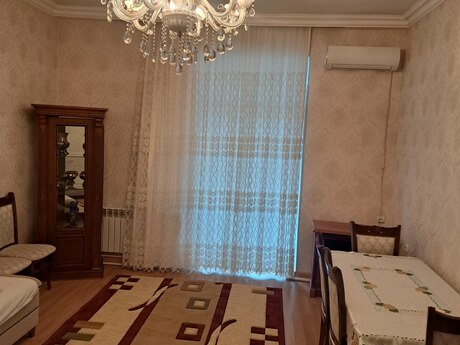 3 otaqlı köhnə tikili - Neftçilər m. - 85 m²
