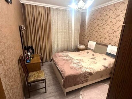 5 otaqlı köhnə tikili - Əhmədli m. - 125 m²