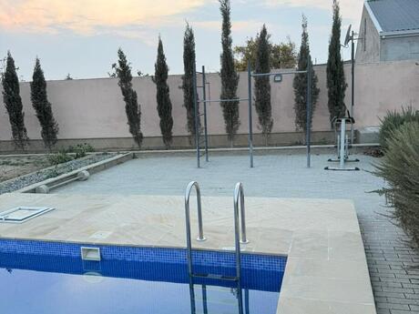 4 otaqlı həyət evi/bağ evi - Qala q. - 80 m²