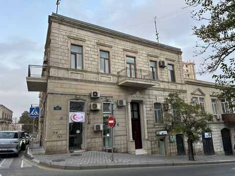 4-комн. офис - м. Ичеришехер - 200 м²