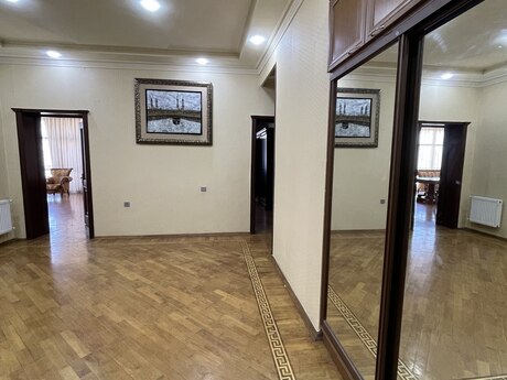 5 otaqlı ofis - 28 May m. - 250 m²