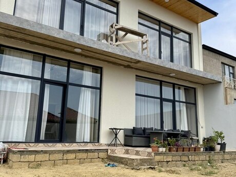 5 otaqlı həyət evi/bağ evi - Badamdar q. - 168 m²