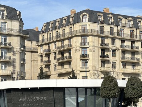 Объявление №5807075 - Баку, пос. Аг шехер, 4-комн., 137 м², 2/6 этаж