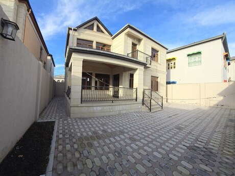 6 otaqlı həyət evi/bağ evi - Bakıxanov q. - 245 m²