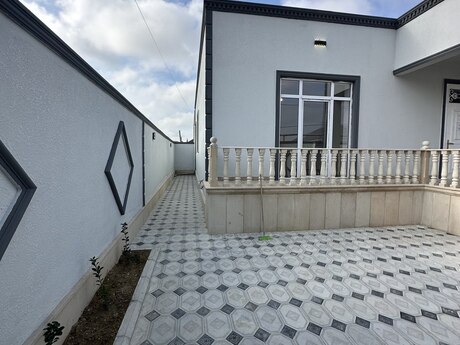 4 otaqlı həyət evi/bağ evi - Savalan q. - 142 m²