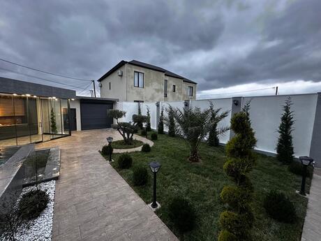 5 otaqlı həyət evi/bağ evi - Şüvəlan q. - 200 m²