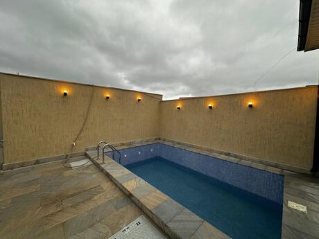 4 otaqlı həyət evi/bağ evi - Şüvəlan q. - 130 m²