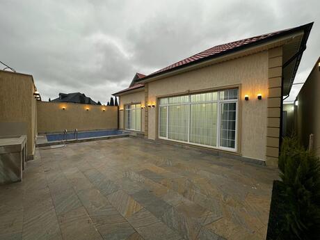 4 otaqlı həyət evi/bağ evi - Şüvəlan q. - 130 m²