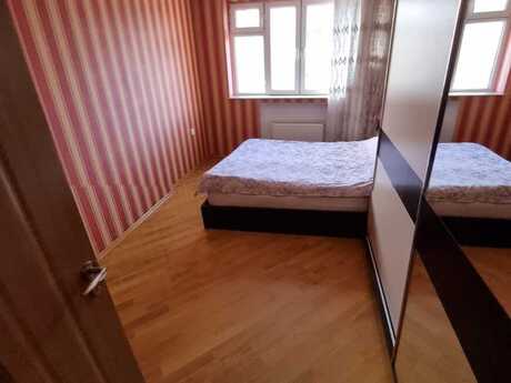 3 otaqlı köhnə tikili - İnşaatçılar m. - 90 m²