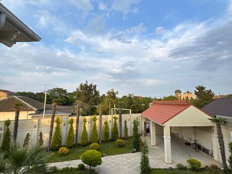 5 otaqlı həyət evi/bağ evi - Mərdəkan q. - 420 m²