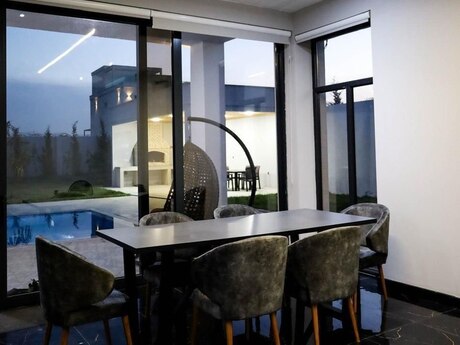 4 otaqlı həyət evi/bağ evi - Bilgəh q. - 500 m²