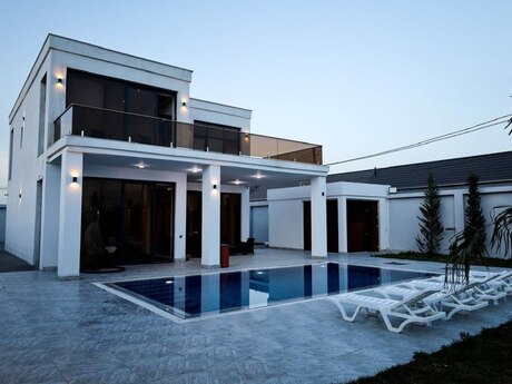 4 otaqlı həyət evi/bağ evi - Bilgəh q. - 500 m²