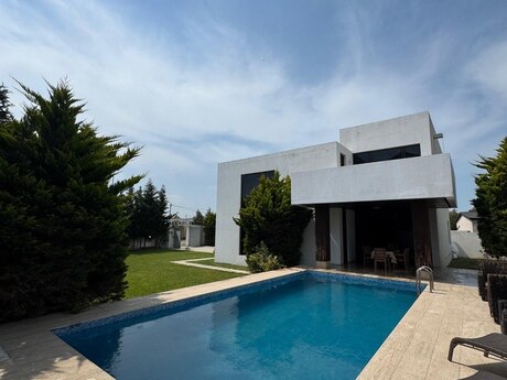 5 otaqlı həyət evi/bağ evi - Mərdəkan q. - 500 m²