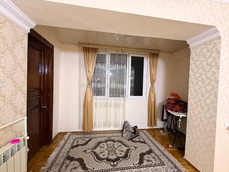 3 otaqlı köhnə tikili - Gənclik m. - 70 m²