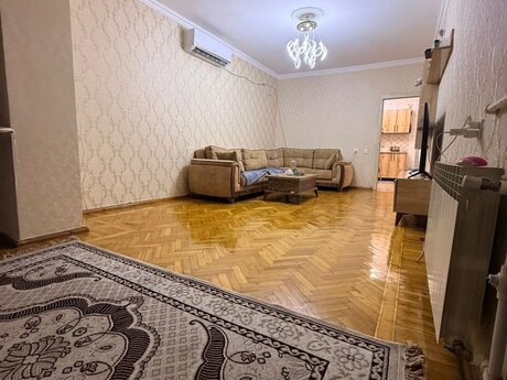 3 otaqlı köhnə tikili - Gənclik m. - 70 m²