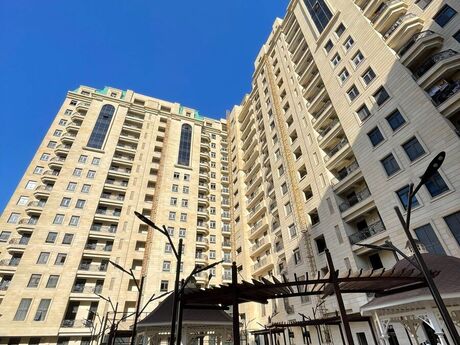 4-room apartment, 212 m², Deluxe Palace: 784 400 ₼ 2