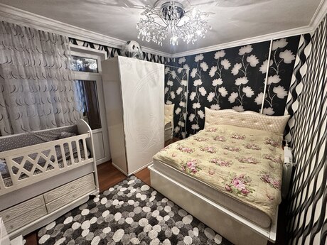 2 otaqlı köhnə tikili - Qaraçuxur q. - 60 m²