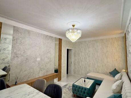 3 otaqlı köhnə tikili - Memar Əcəmi m. - 75 m²