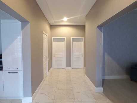 5 otaqlı həyət evi/bağ evi - Şüvəlan q. - 190 m²