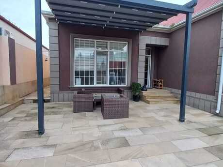 5 otaqlı həyət evi/bağ evi - Şüvəlan q. - 190 m²