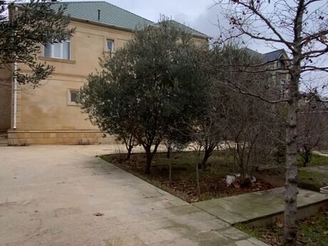7 otaqlı həyət evi/bağ evi - Səbail r. - 300 m²