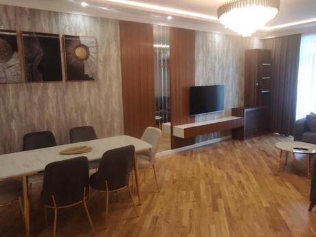 Elan №5808563 - Bakı, Yasamal r., 2 otaqlı, 106 m², 6/27 mərtəbə