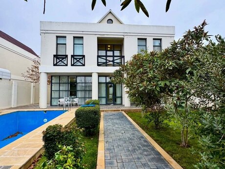 5 otaqlı həyət evi/bağ evi - Mərdəkan q. - 350 m²