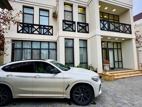 5 otaqlı həyət evi/bağ evi - Mərdəkan q. - 350 m²