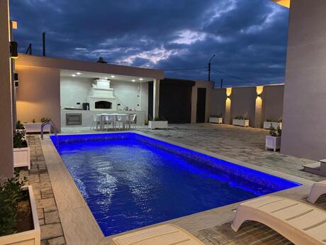 3 otaqlı həyət evi/bağ evi - Novxanı q. - 120 m²