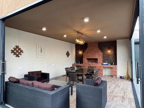 4 otaqlı həyət evi/bağ evi - Mərdəkan q. - 200 m²
