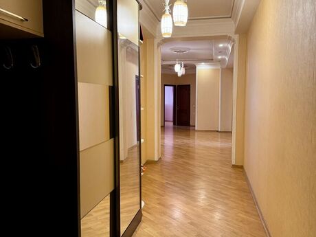 4-комн. новостройка - м. Азадлыг проспекти - 195 м²