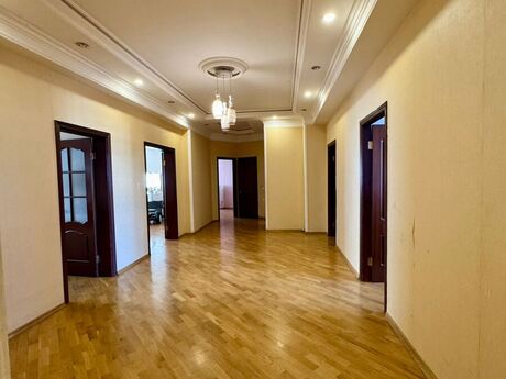 4-комн. новостройка - м. Азадлыг проспекти - 195 м²
