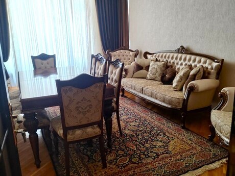 3 otaqlı köhnə tikili - Nərimanov r. - 125 m²