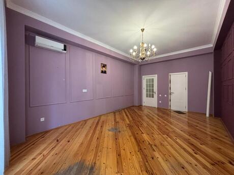 3 otaqlı ofis - Ağ şəhər q. - 140 m²