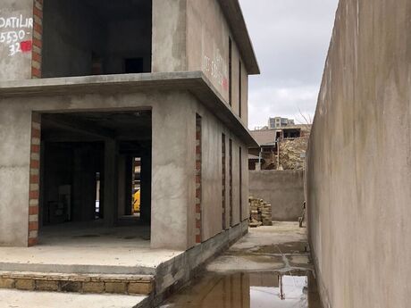 6 otaqlı həyət evi/bağ evi - Şıxov q. - 250 m²